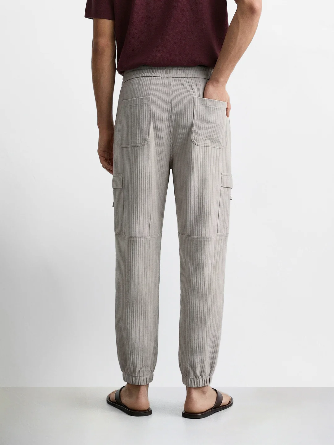 Men's Grey Relaxed Fit Solid Casual Joggers - Image 4