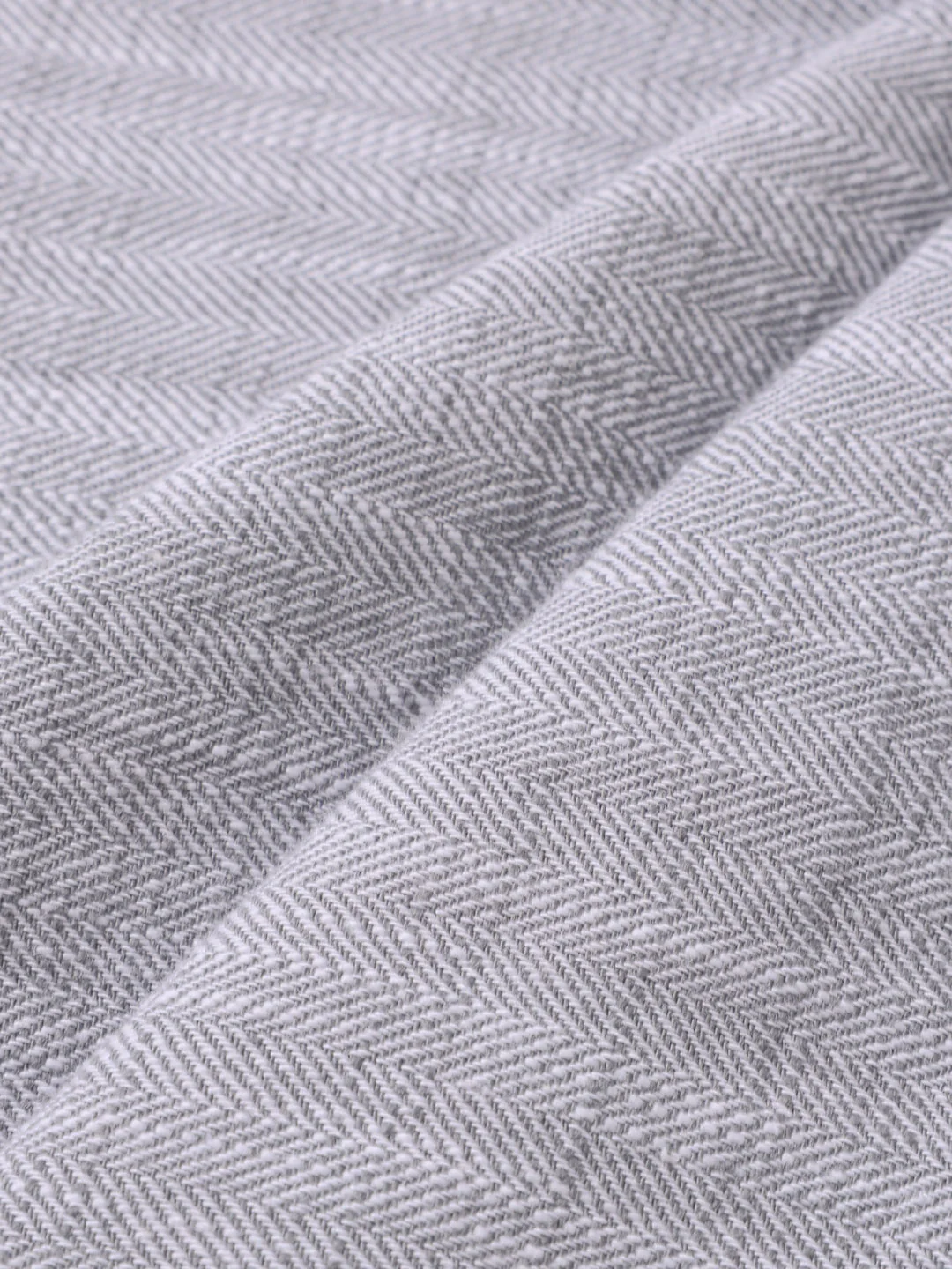 Men's Grey Relaxed Fit Solid Casual Trousers - Image 7