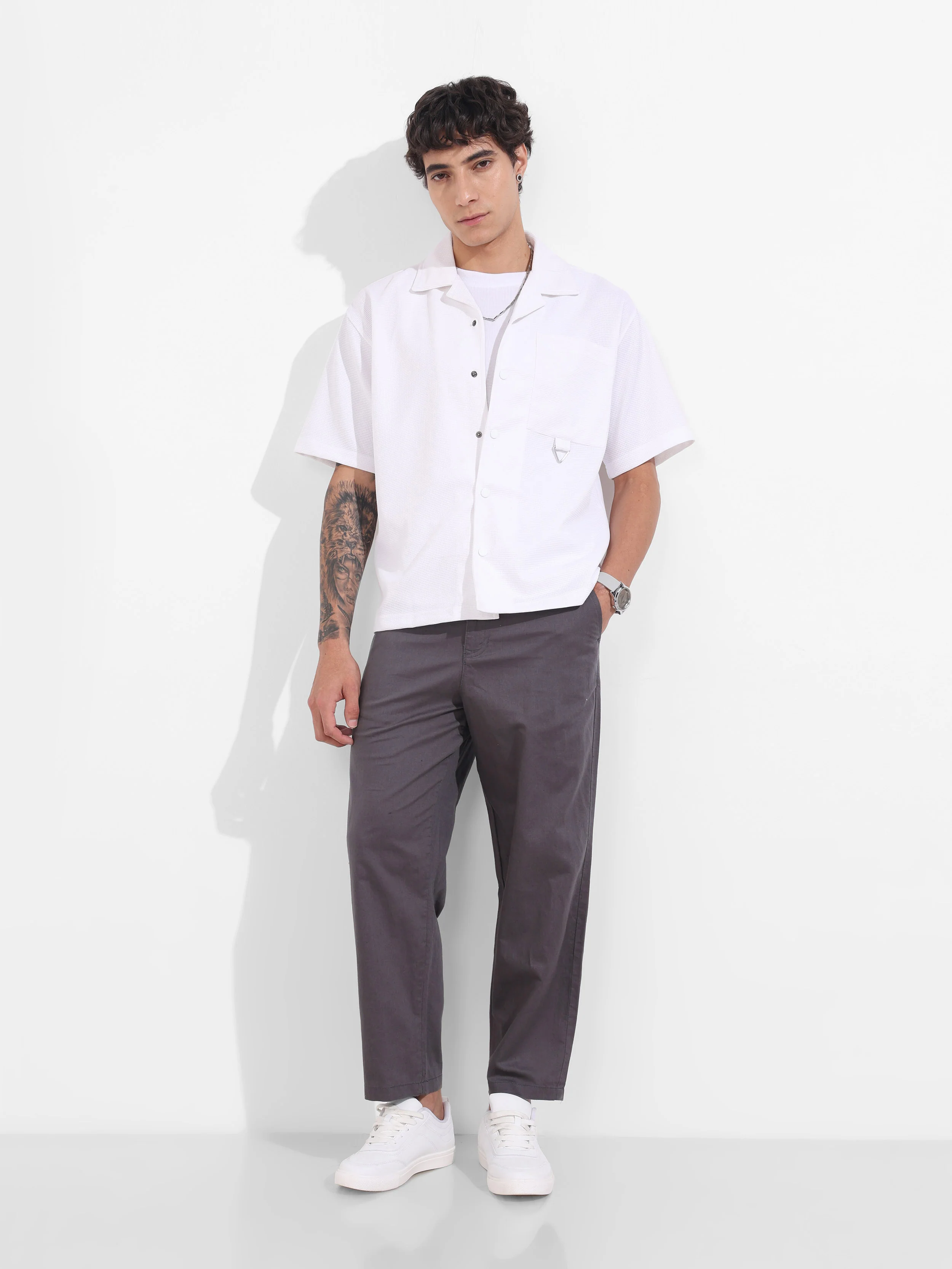 Men's Grey Relaxed Fit Solid Casual Trousers - Image 2