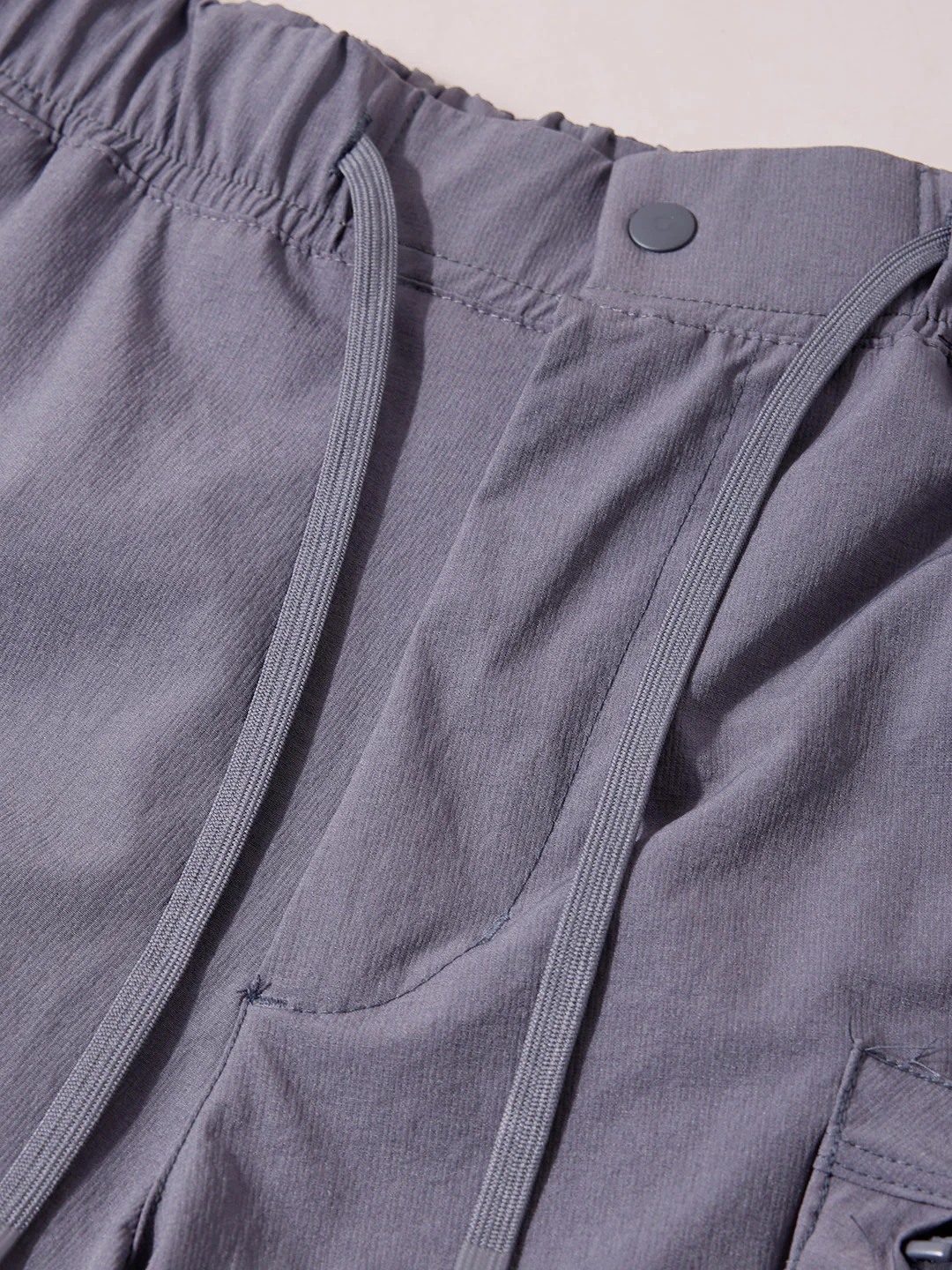 Men's Grey Relaxed Fit Solid Utility Cargo - Image 6