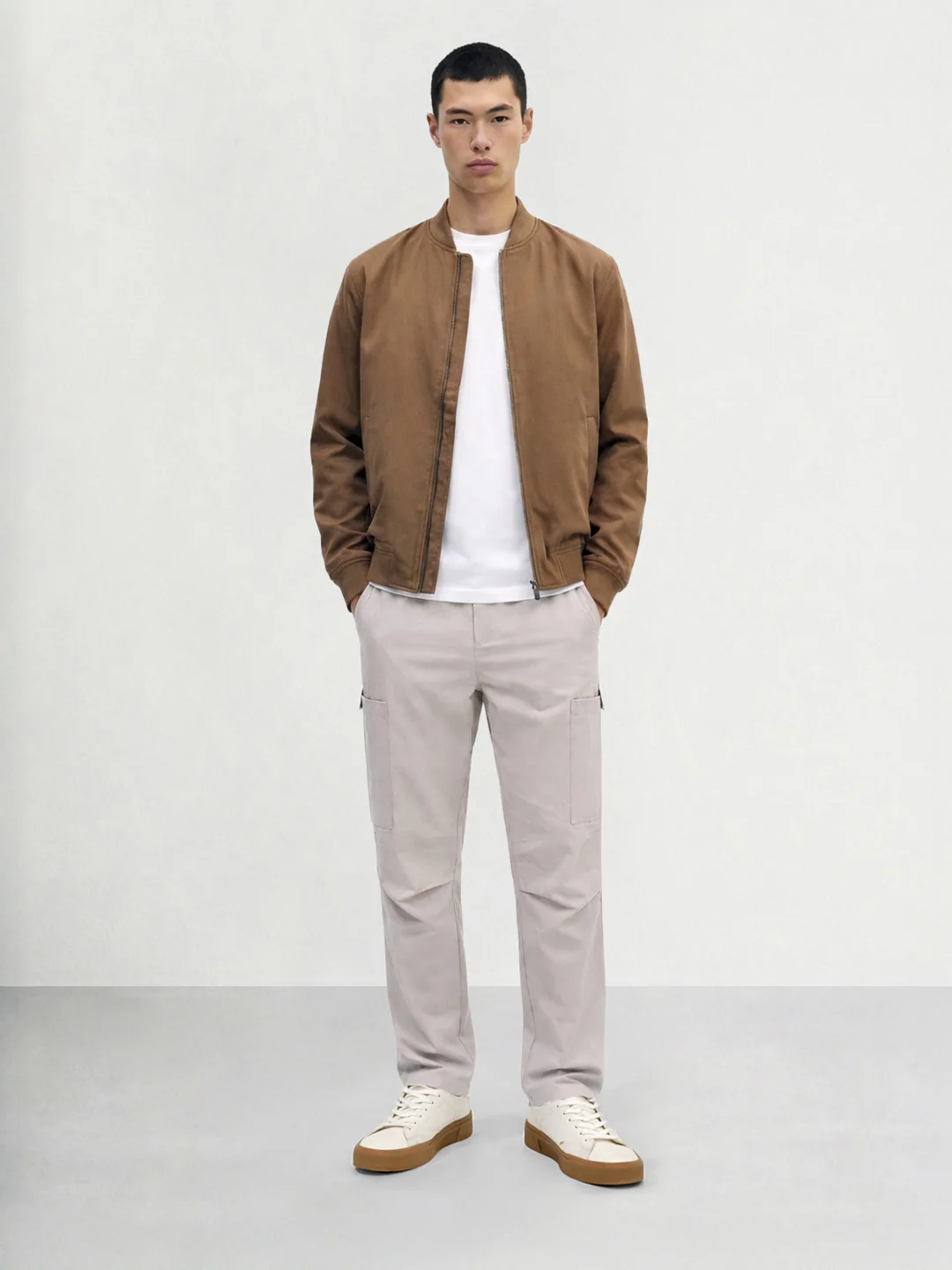 Men's Grey Relaxed Fit Solid Utility Cargo - Image 3