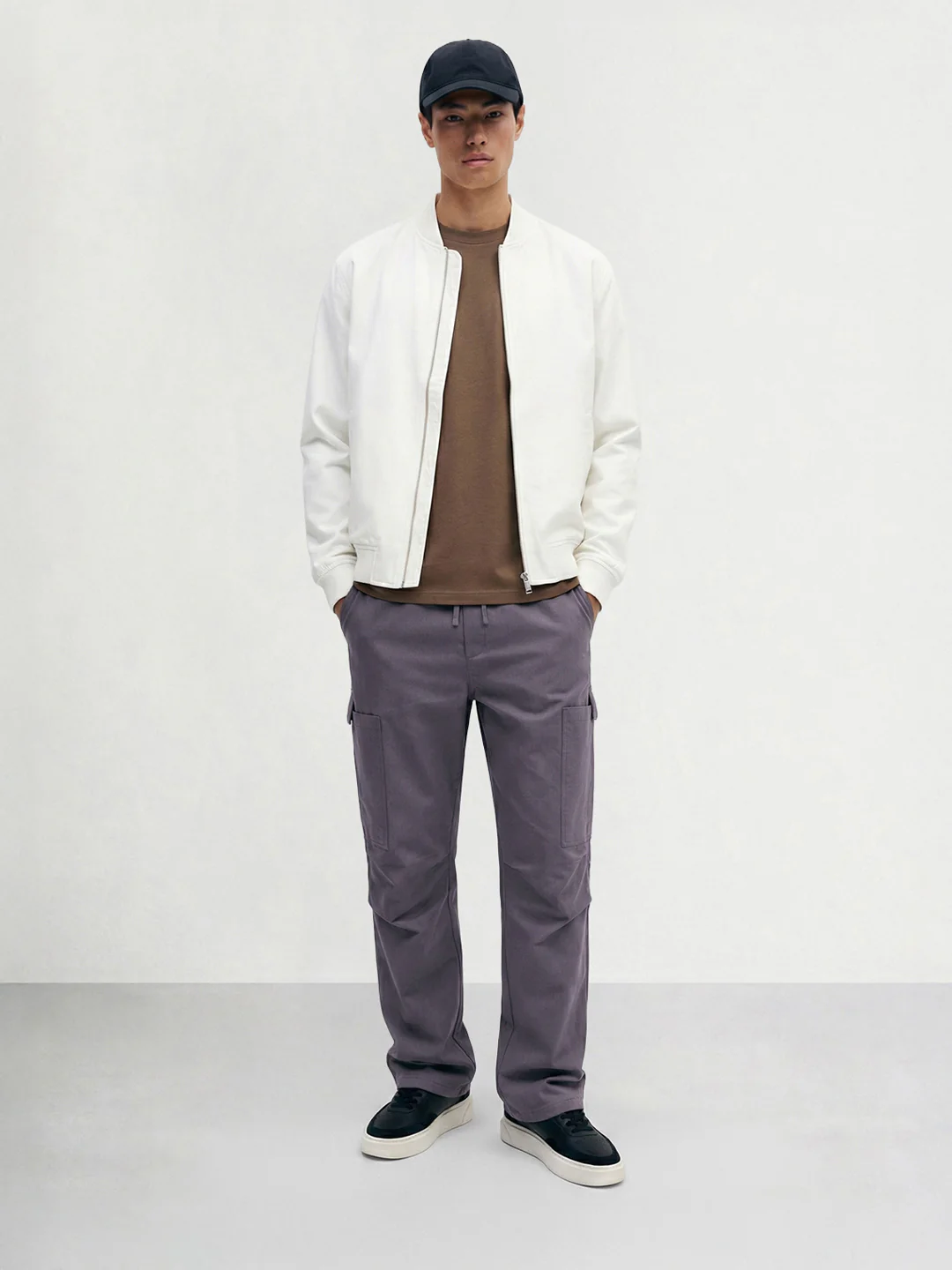 Men's Grey Relaxed Fit Solid Utility Cargo - Image 3