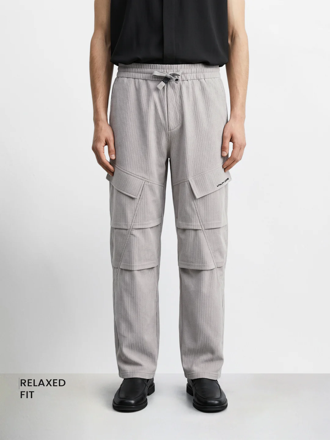 Men's Grey Relaxed Fit Solid Utility Cargo - Image 2