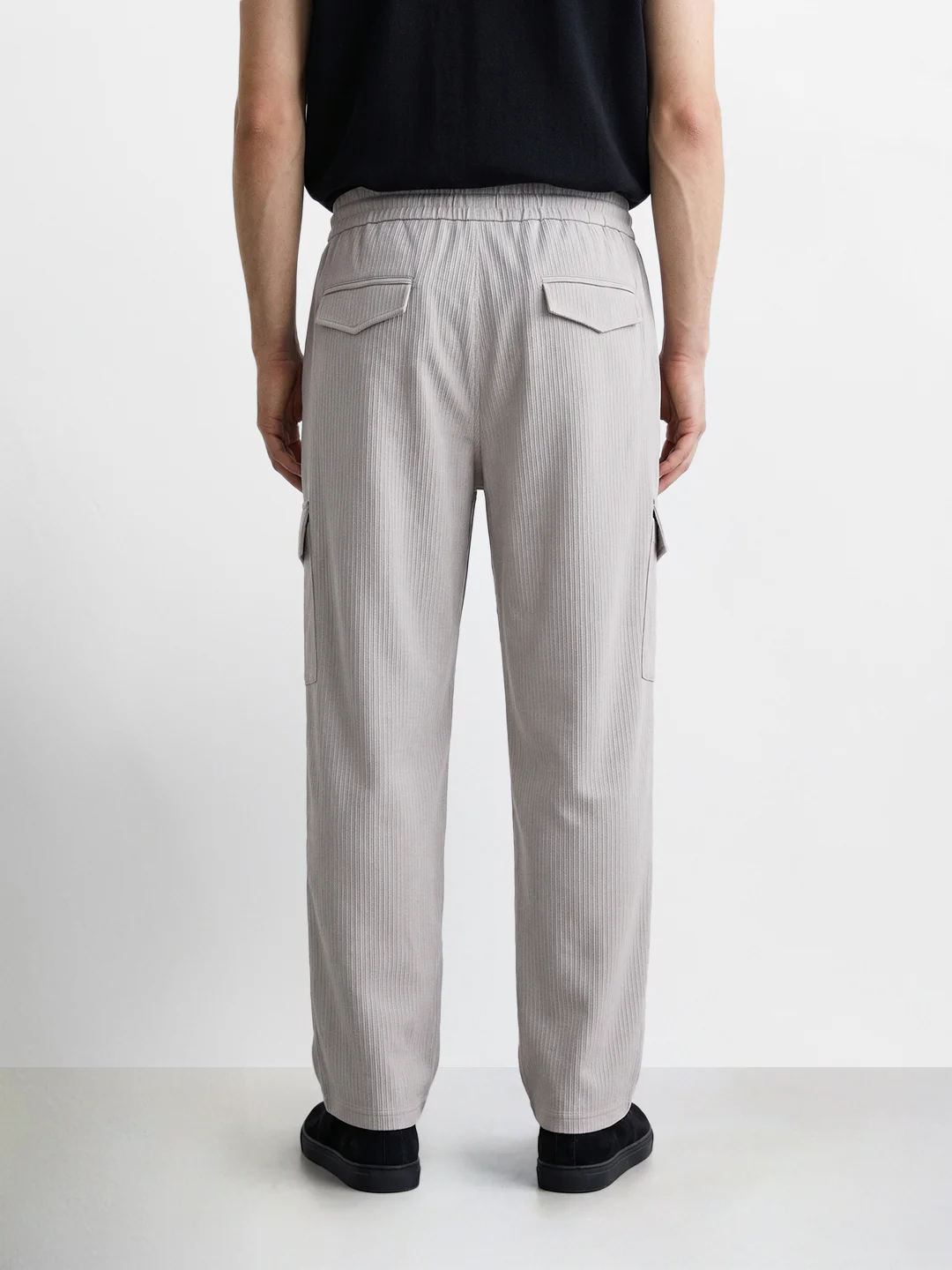 Men's Grey Relaxed Fit Solid Utility Cargo - Image 4