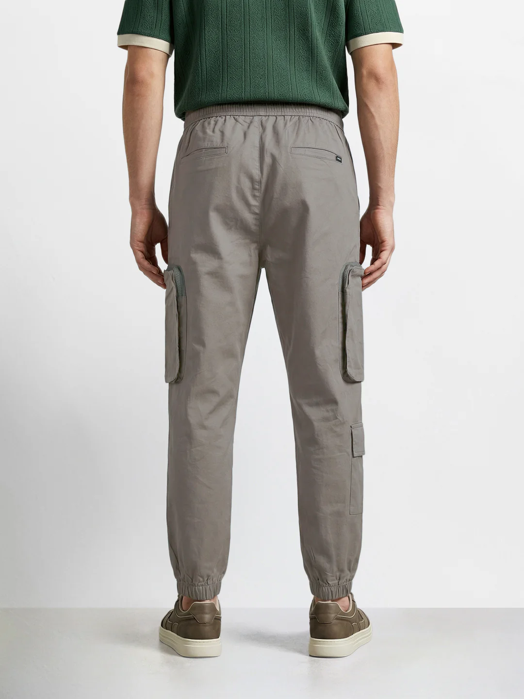 Men's Grey Relaxed Fit Solid Utility Cargo - Image 4
