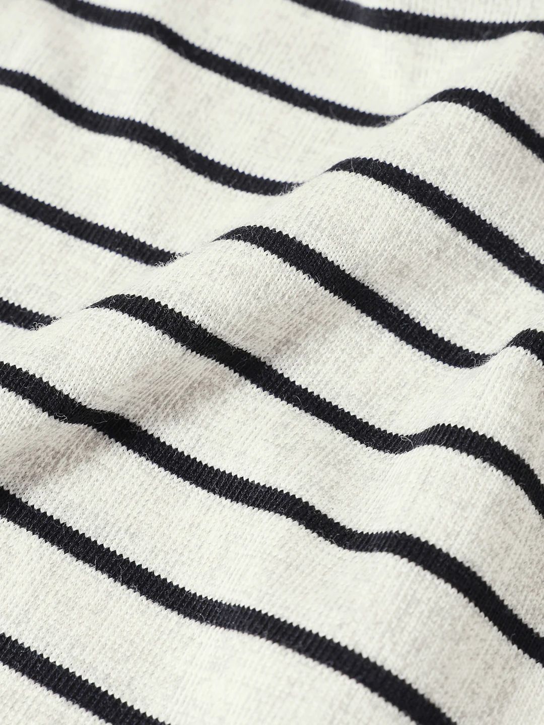 Men's Grey Relaxed Fit Striped 240 GSM Street Wear T-Shirt - Image 10