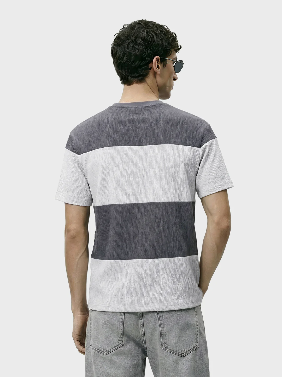 Men's Grey Relaxed Fit Textured Casual T-Shirts - Image 3