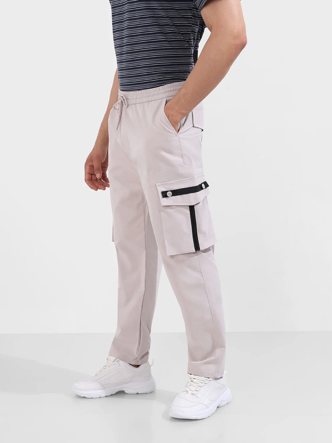 Men's Grey Relaxed Fit Textured Utility Joggers - Image 3