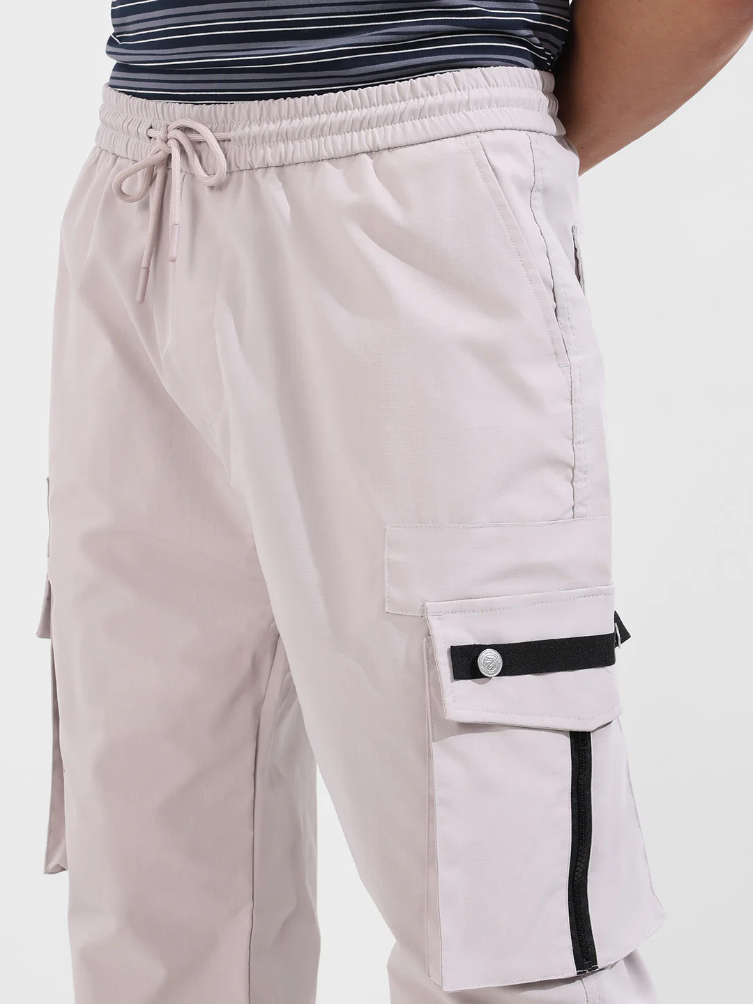 Men's Grey Relaxed Fit Textured Utility Joggers - Image 4