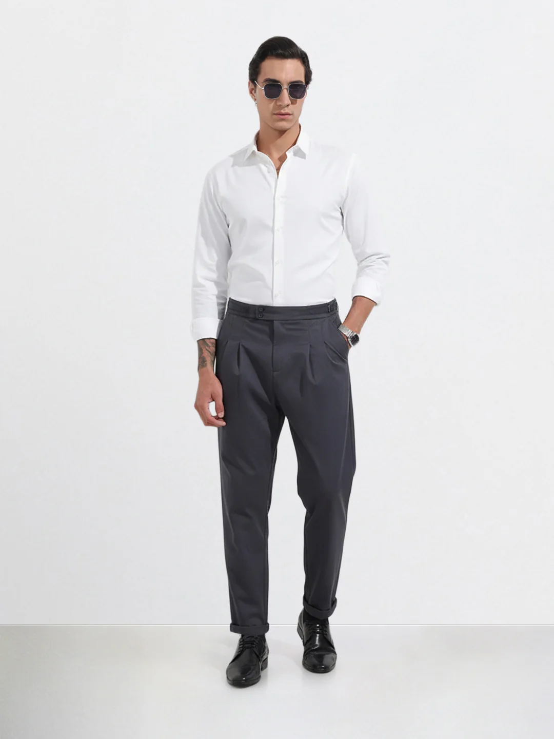 Men's Grey Relaxed Fit Utility Solid Trousers - Image 3