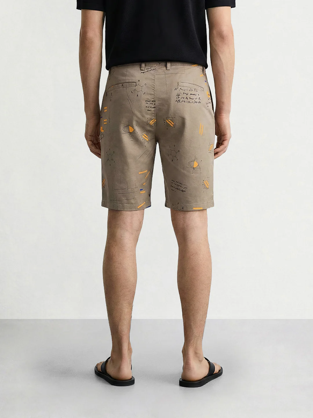 Men's Grey Slim Fit Printed Casual Shorts - Image 2