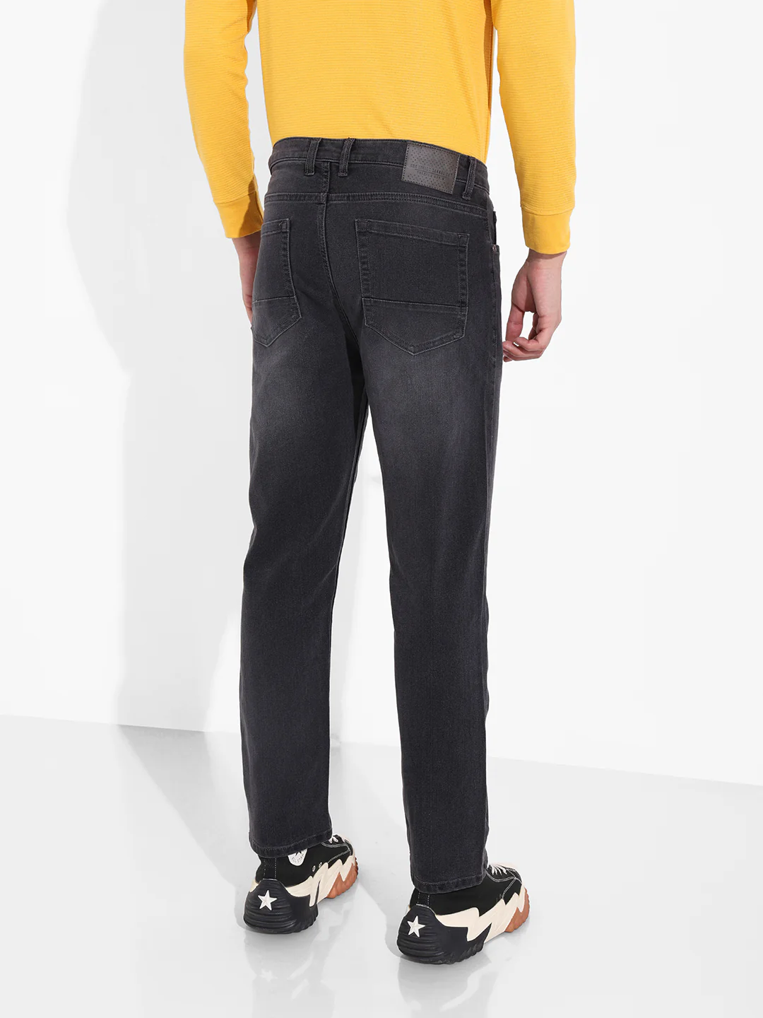 Men's Grey Slim Fit Solid Casual Jeans - Image 5