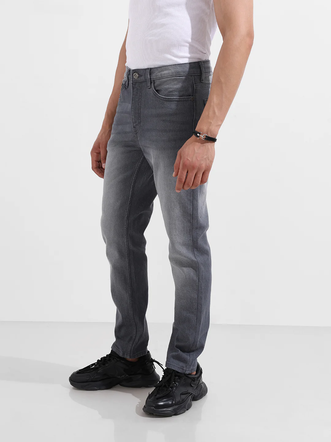Men's Grey Slim Fit Solid Casual Jeans - Image 4