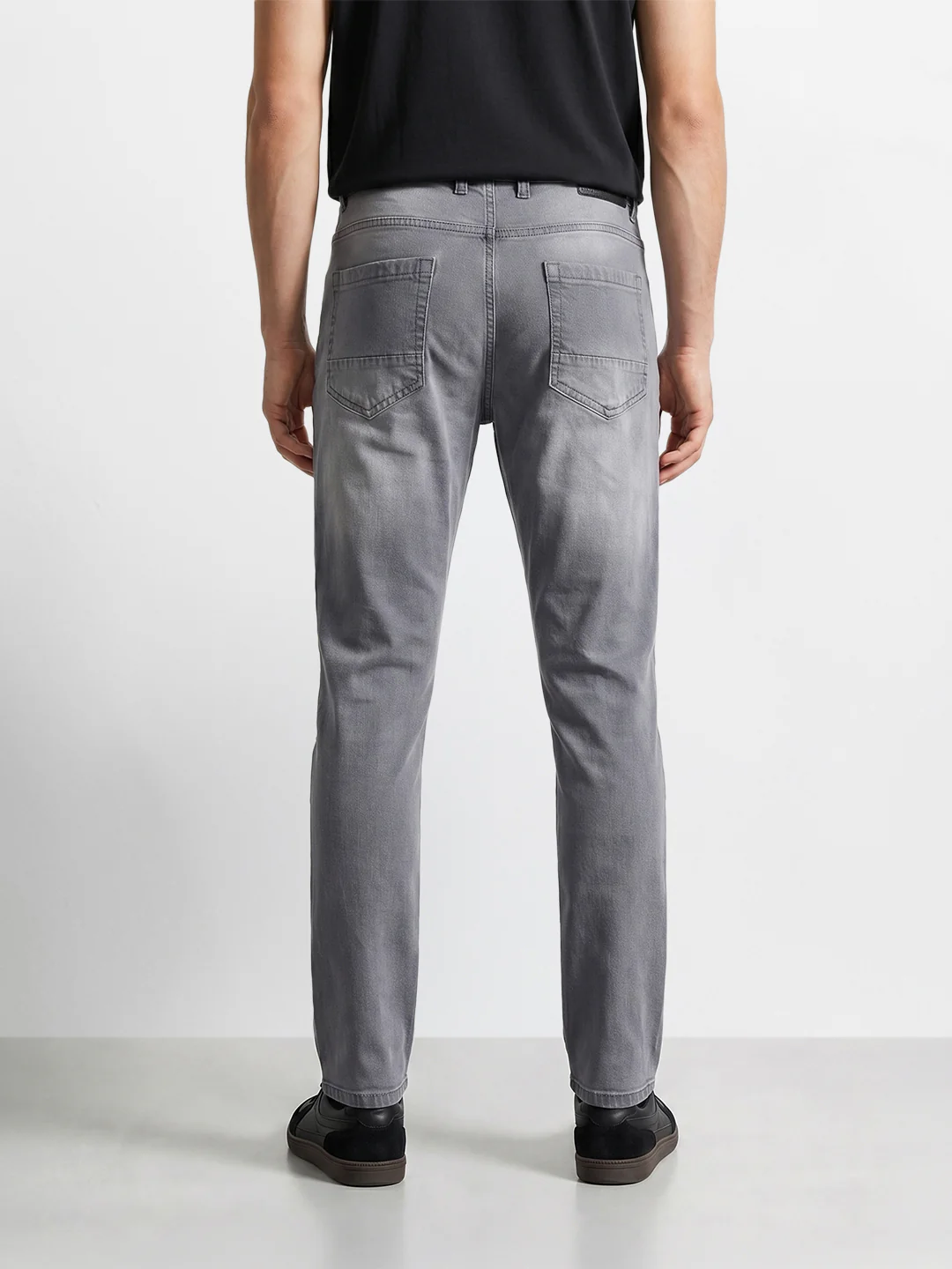 Men's Grey Slim Fit Solid Casual Jeans - Image 4