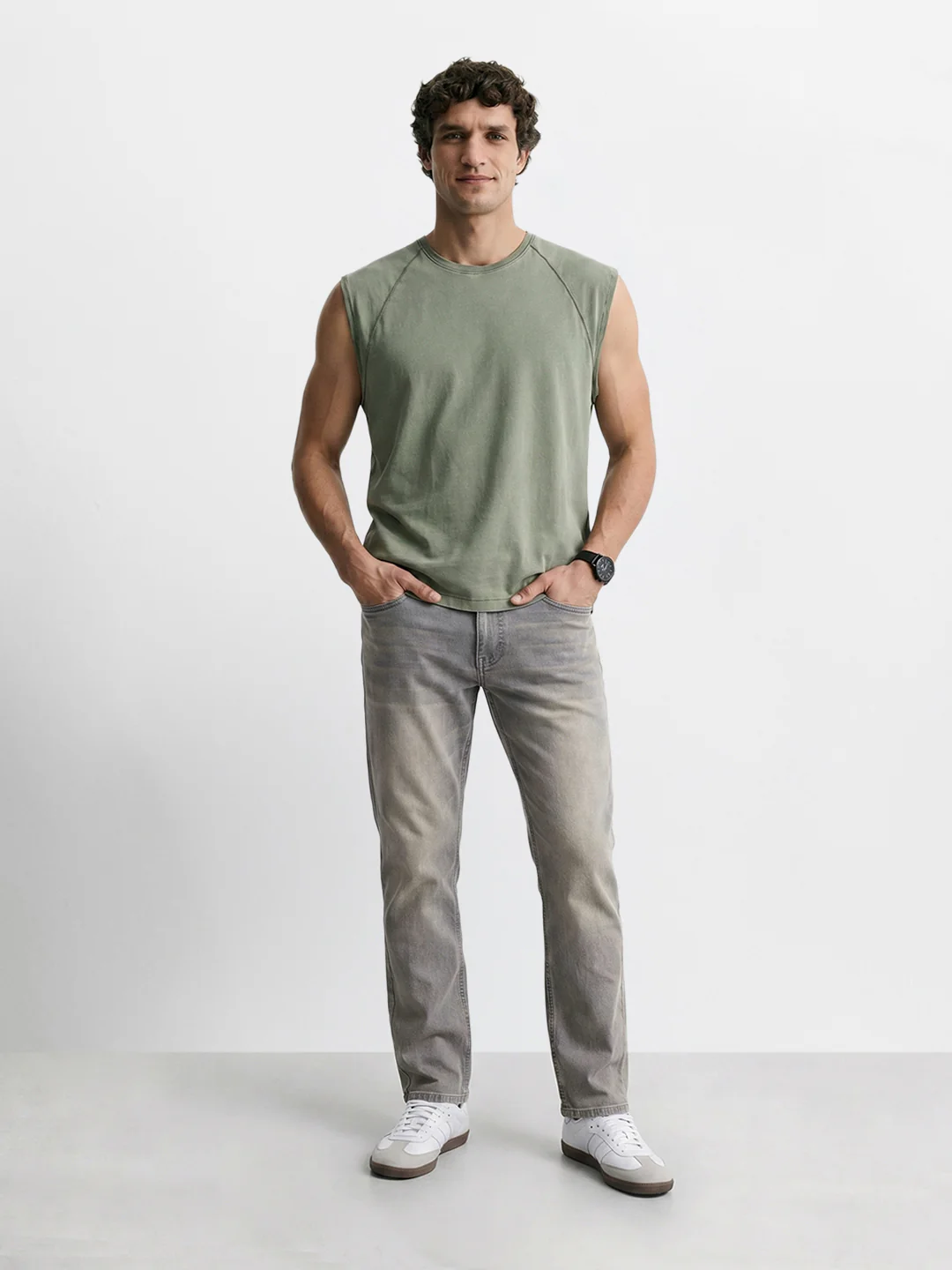 Men's Grey Slim Fit Solid Casual Jeans - Image 2