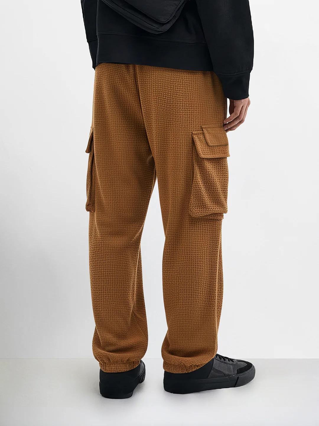 Men's Khaki Loose Fit Solid Utility Joggers - Image 2
