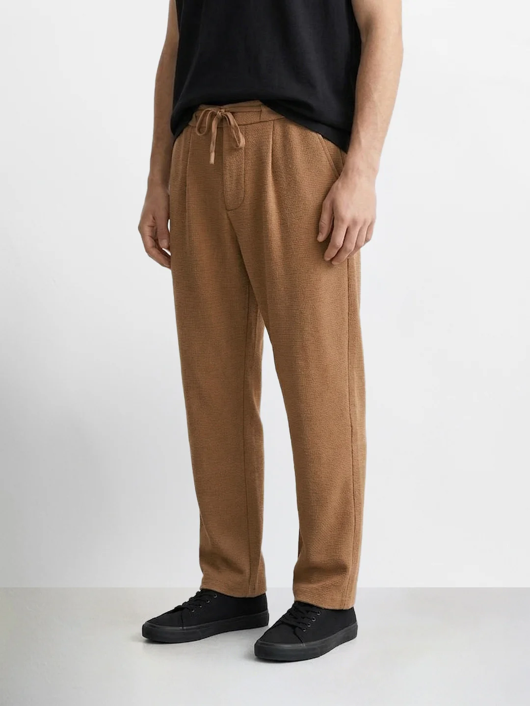 Men's Khaki Relaxed Fit Textured Casual Joggers - Image 3