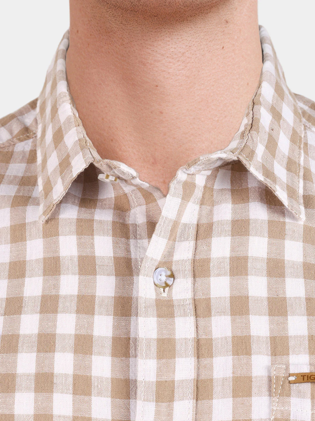 Men's Khaki Regular Fit Checkered Casual Shirts - Image 3