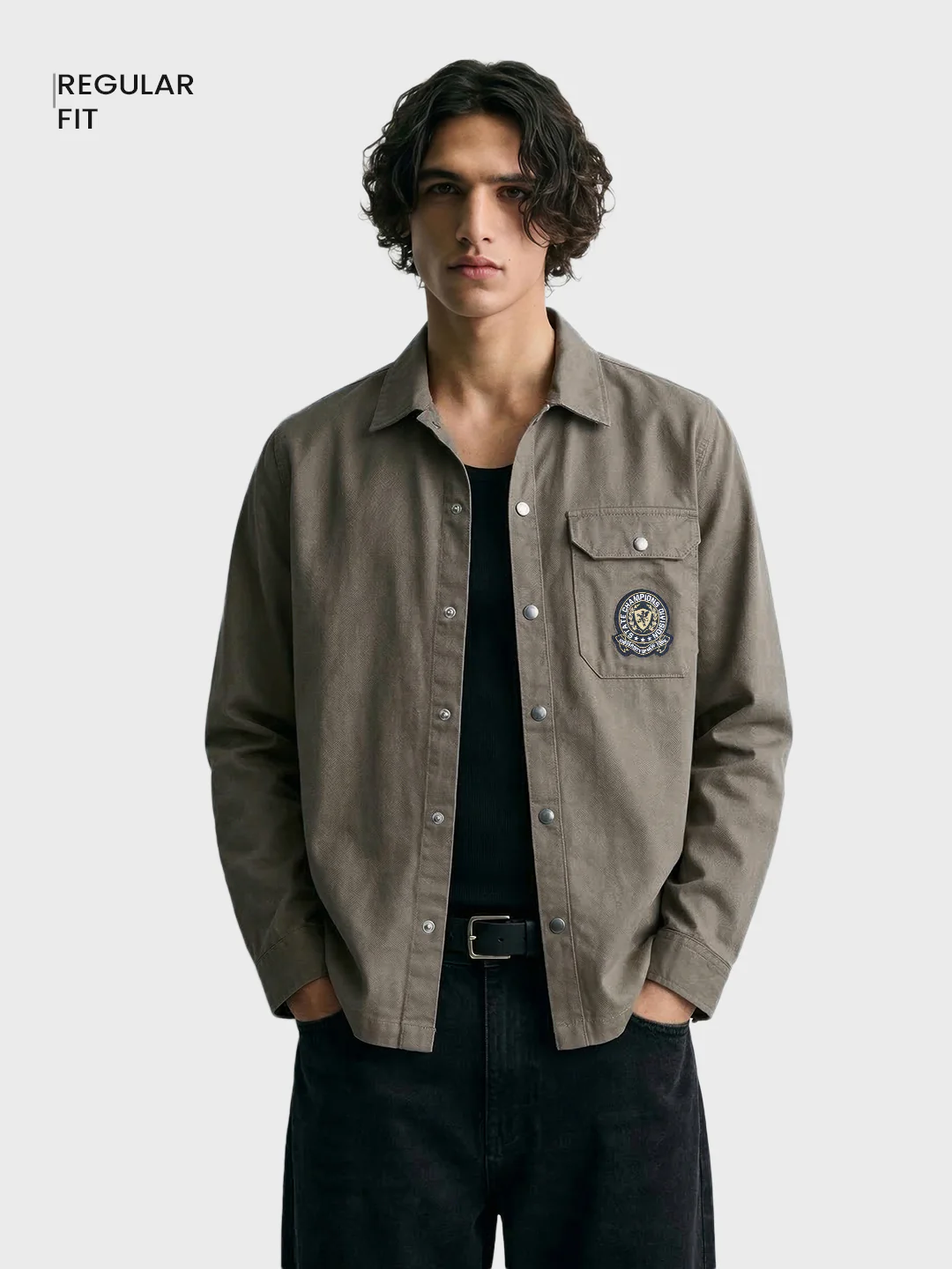 Men's Olive Regular Fit Solid Casual Shirt - Image 2