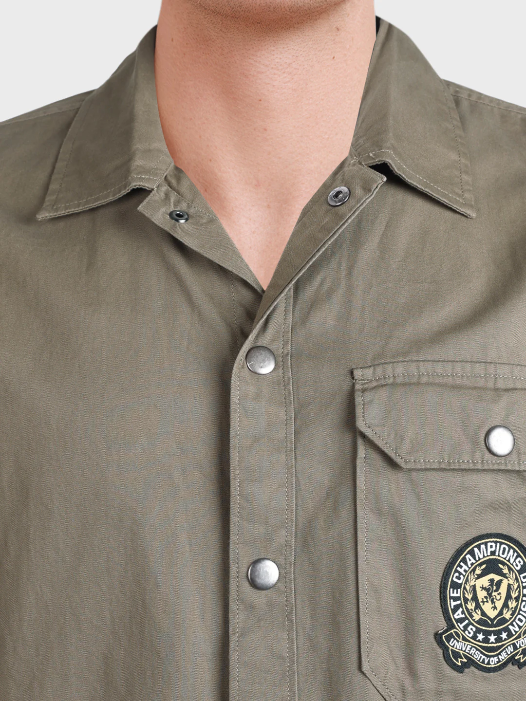 Men's Olive Regular Fit Solid Casual Shirt - Image 3