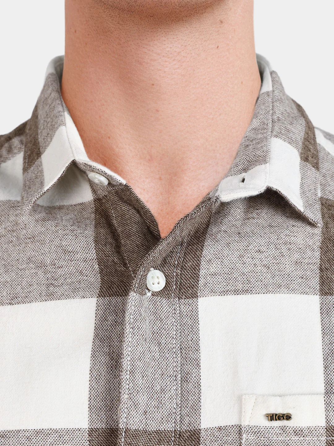 Men's Khaki Slim Fit Checkered Casual Shirt - Image 3