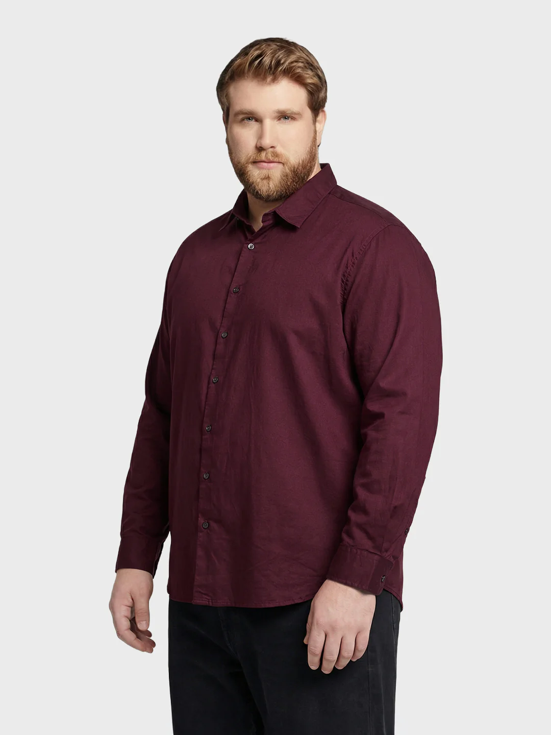 Men's Maroon Regular Fit Solid Casual Shirt - Image 2