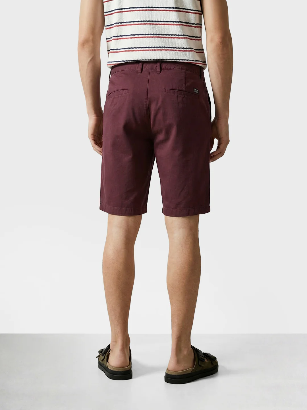 Men's Maroon Slim Fit Solid Casual Short - Image 4