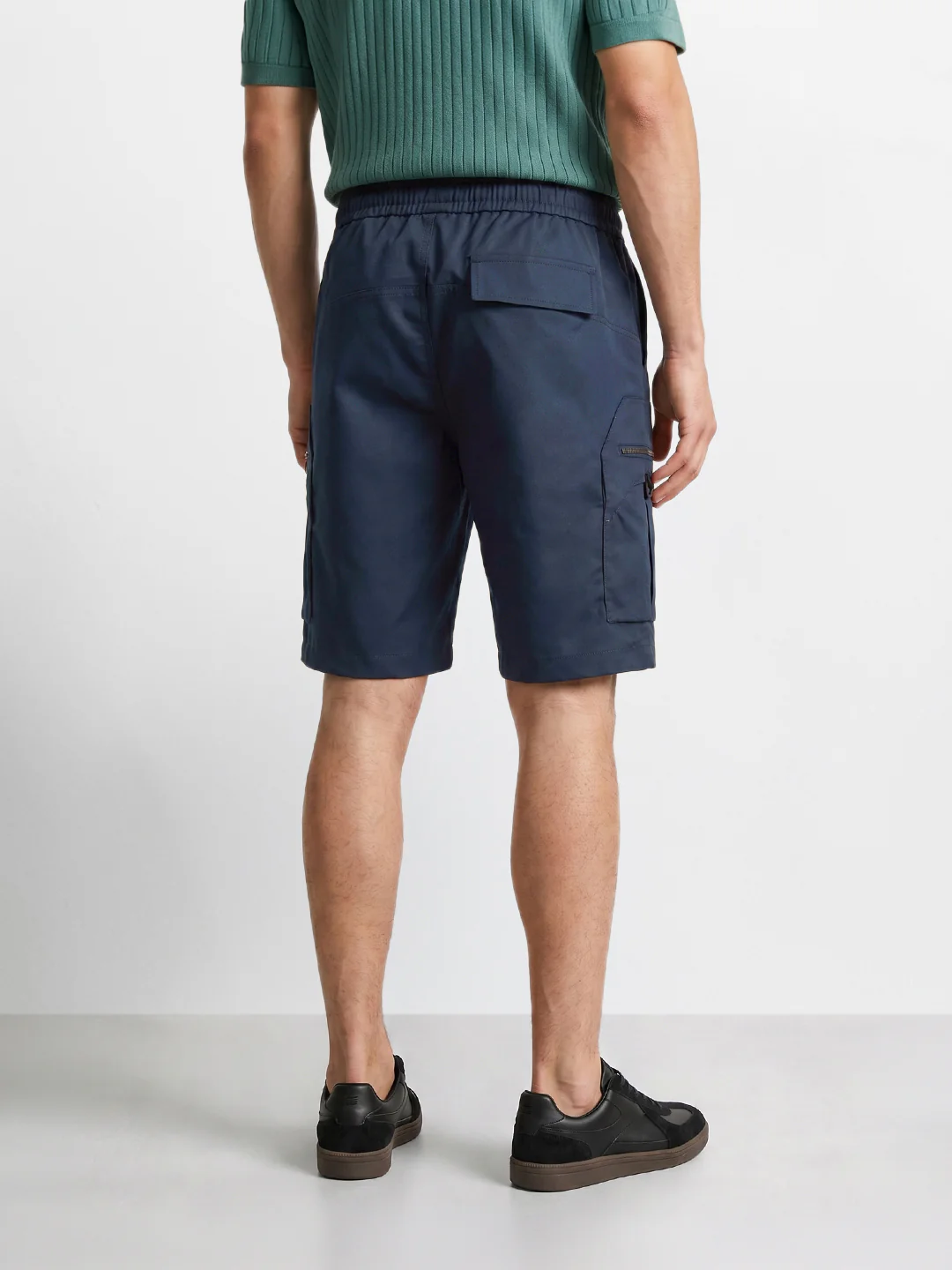 Men's Navy Blue Relaxed Fit Solid Utility Shorts - Image 4