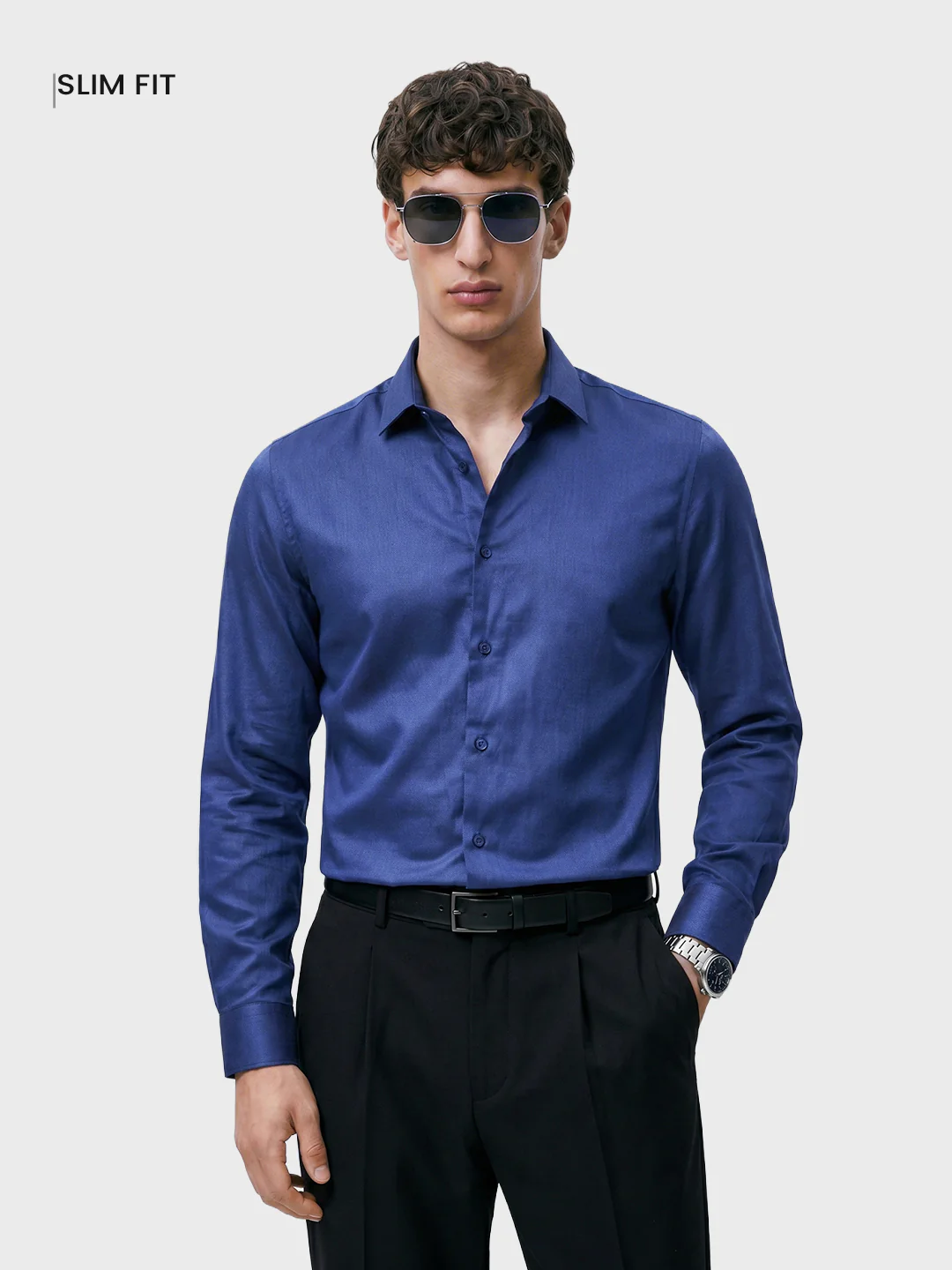 Men's Navy Blue Slim Fit Solid Casual Shirts - Image 2