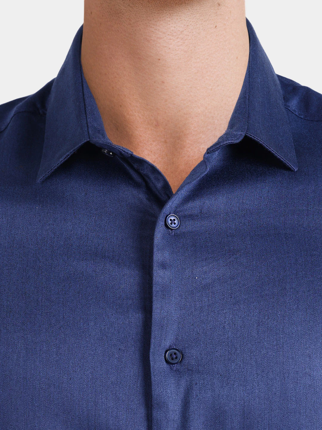 Men's Navy Blue Slim Fit Solid Casual Shirts - Image 3