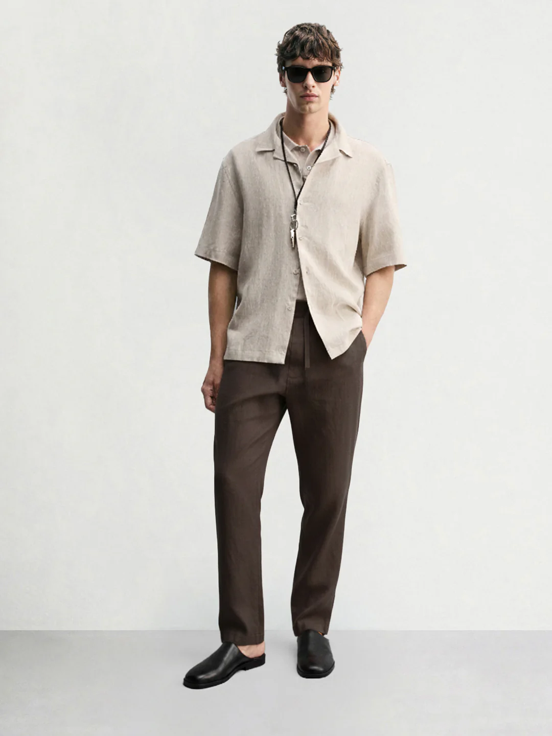 Men's Olive Regular Fit Solid Casual Trousers - Image 4