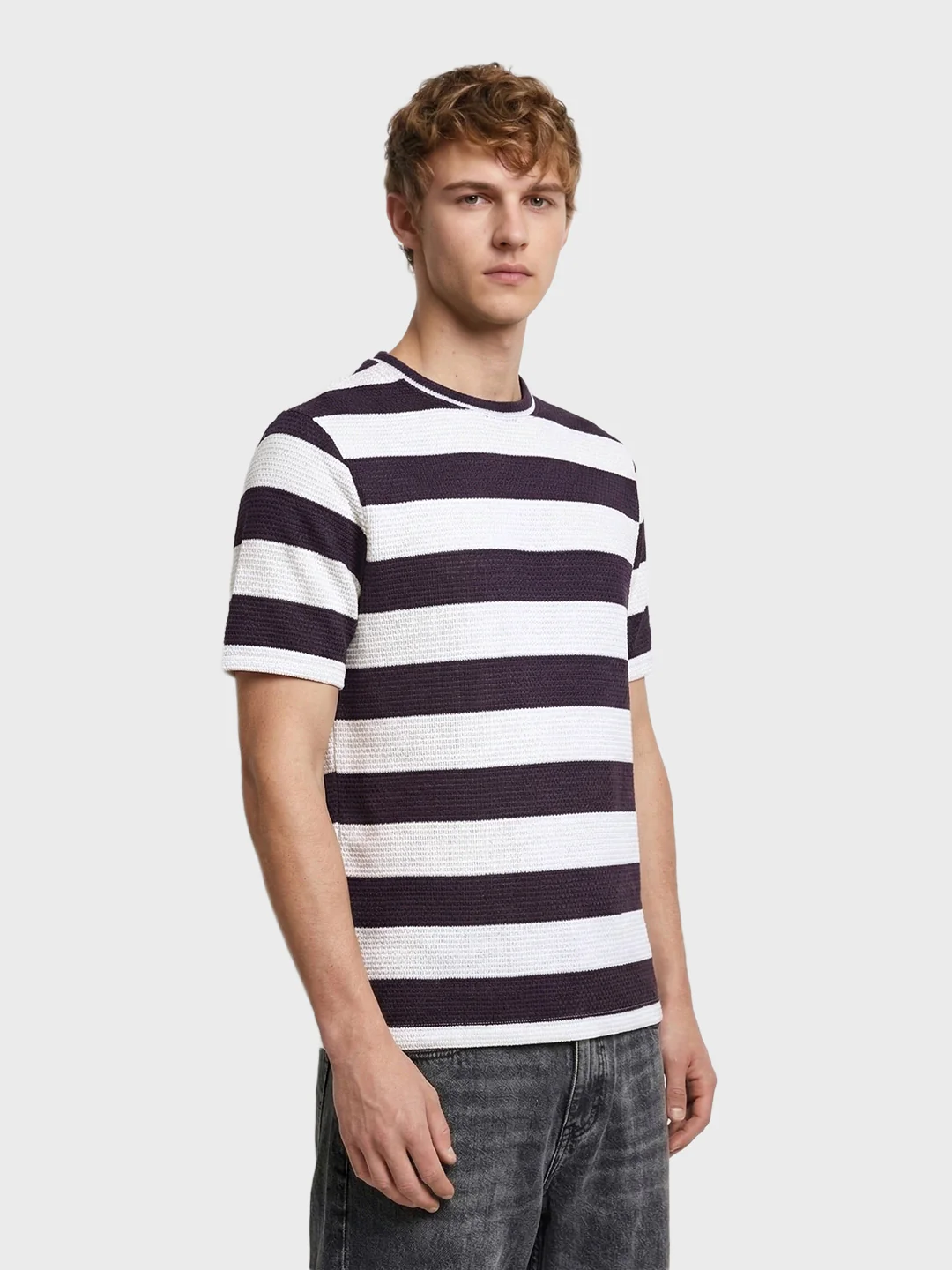Men's Purple Slim Fit Striped Casual T-Shirt - Image 4