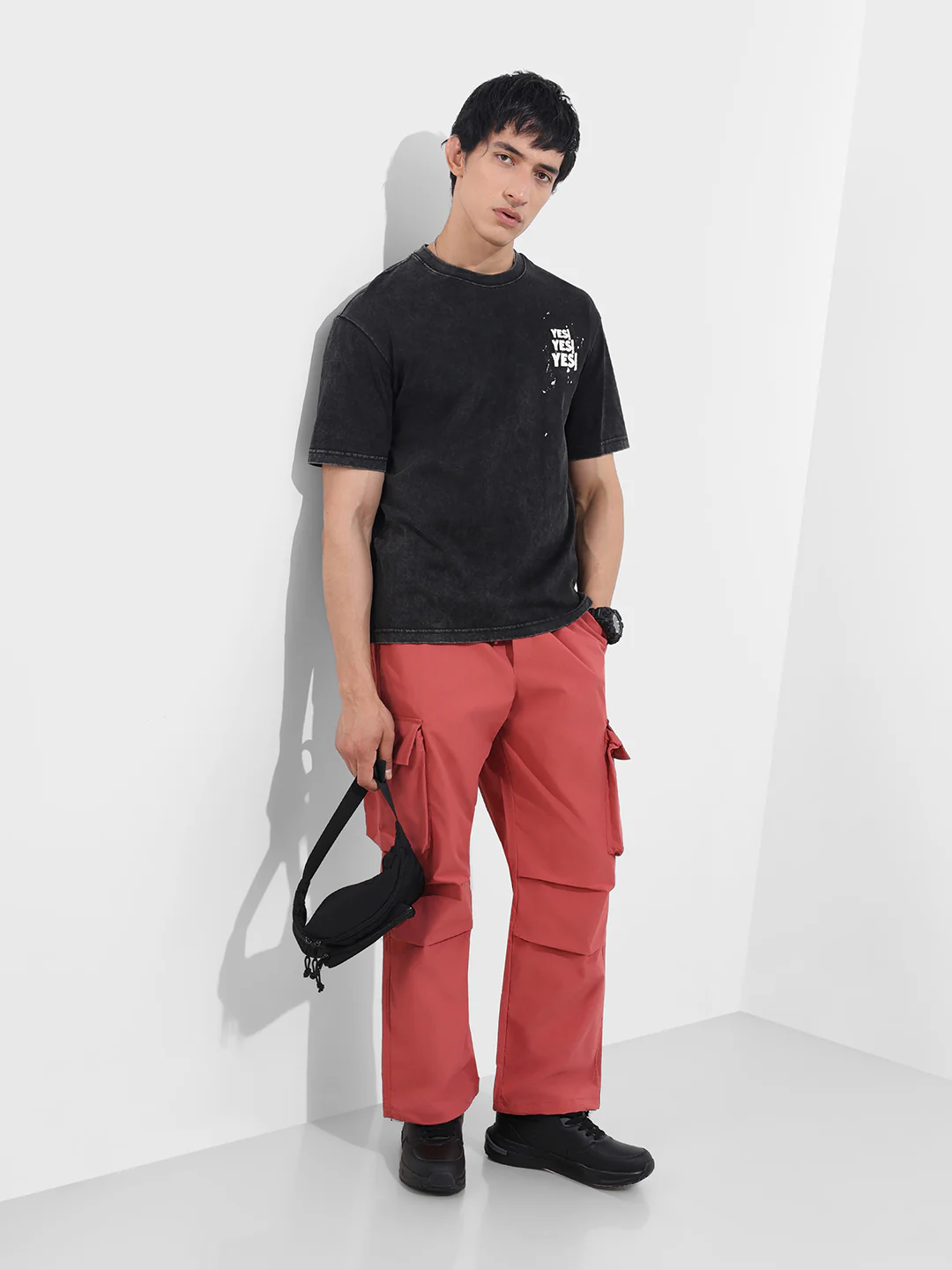 Men's Astro Dust Baggy Fit Textured Utility Cargo - Image 2