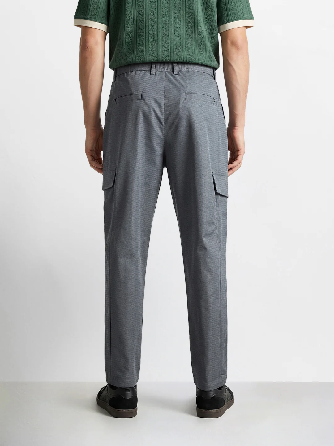 Men's Grey Relaxed Fit Solid Utility Joggers - Image 4