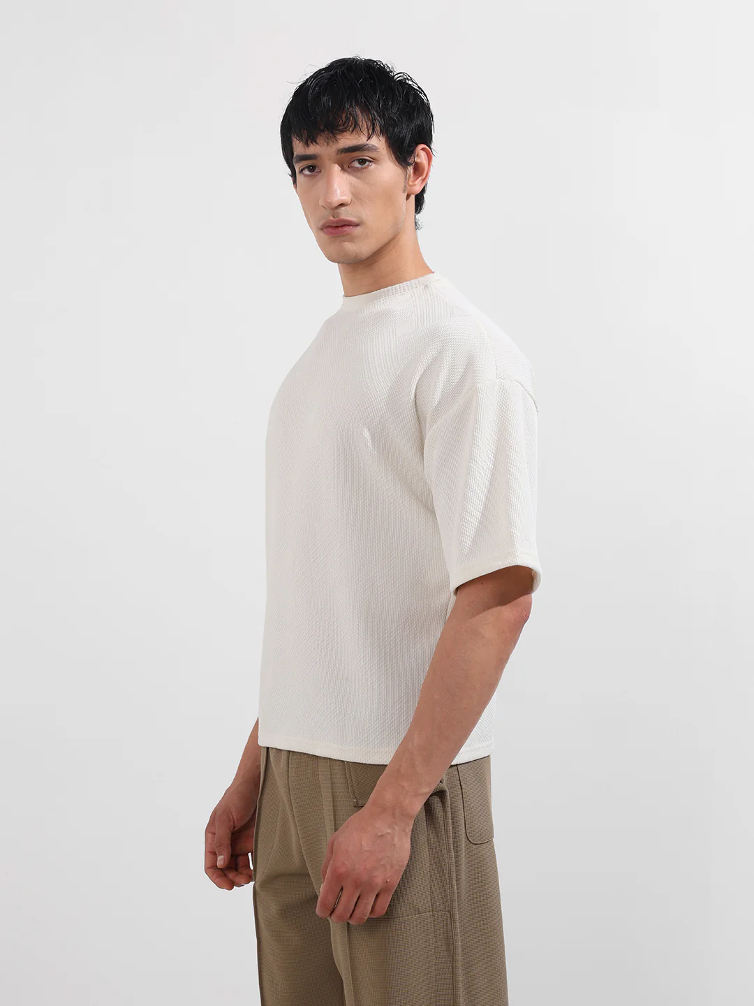 Men's White Boxy Fit Textured Casual T-Shirt - Image 3