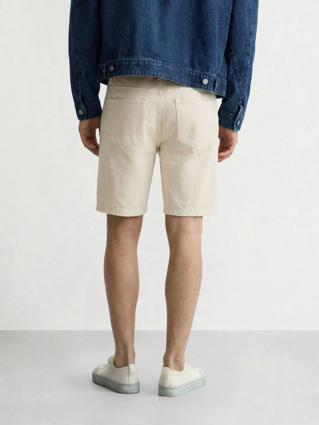 Men's White Regular Fit Solid Casual Shorts - Image 2