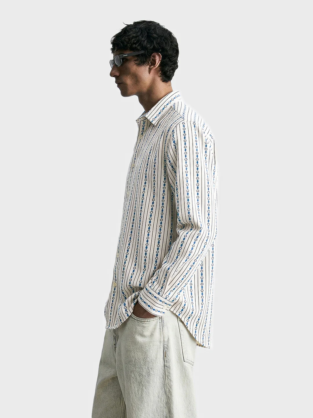 Men's White Regular Fit Striped Casual Shirt - Image 4