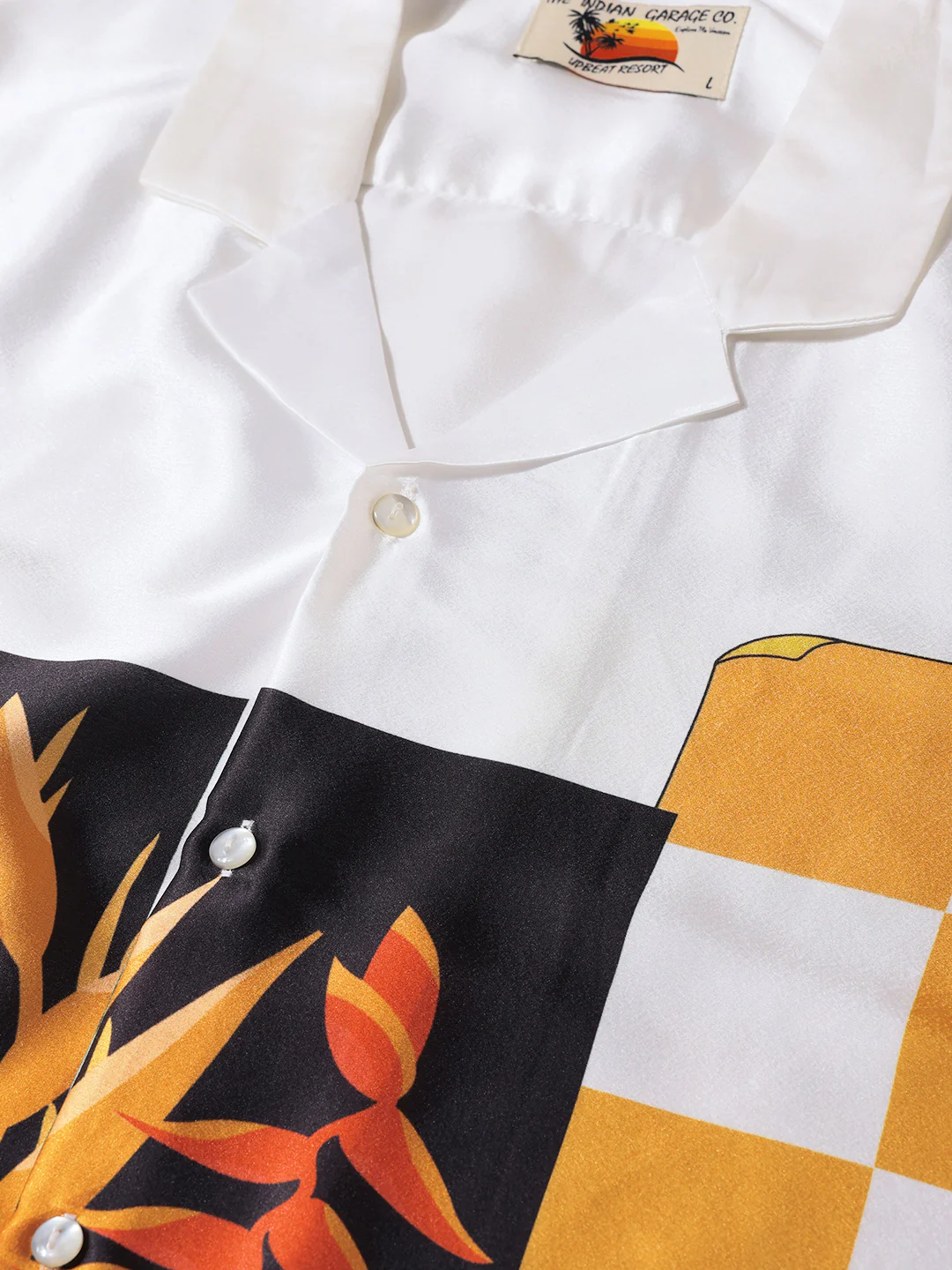 Men's White Relaxed Fit Character Casual Shirt - Image 5