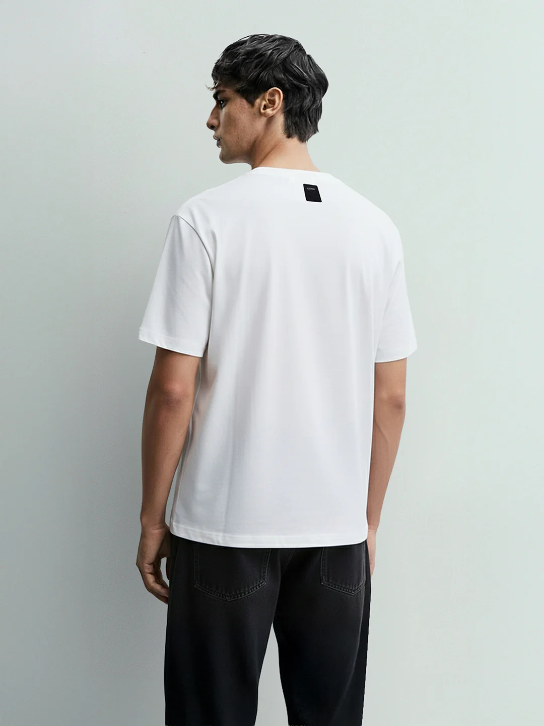 Men's White Relaxed Fit Embroidered Casual T-Shirt - Image 4