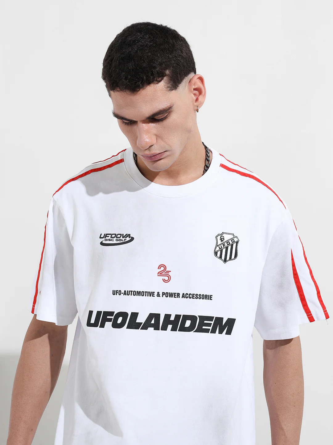 Men's White Relaxed Fit Graphic Printed 240 GSM Street Wear T-Shirt - Image 7