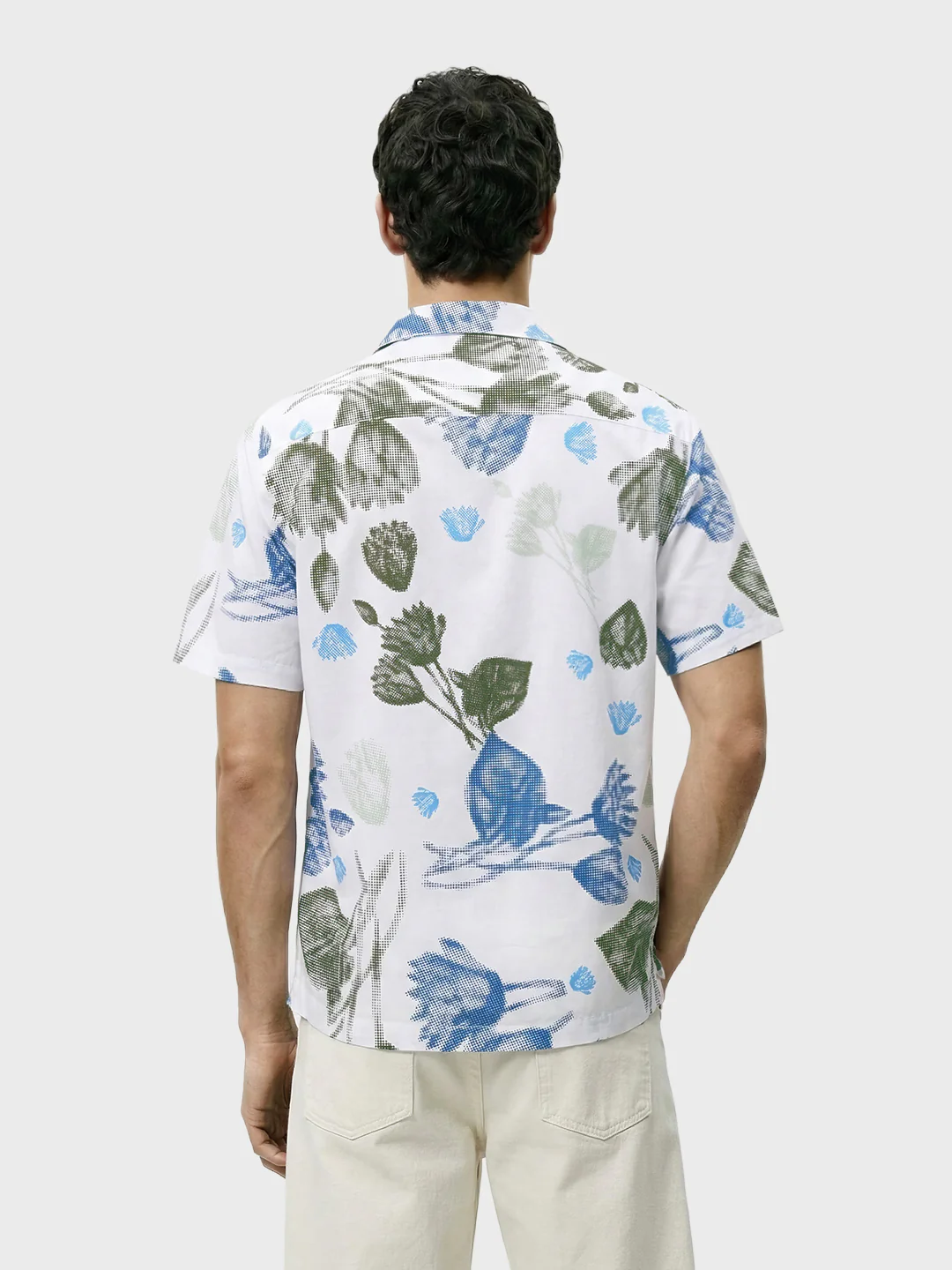 Men's White Relaxed Fit Printed Casual Shirts - Image 4