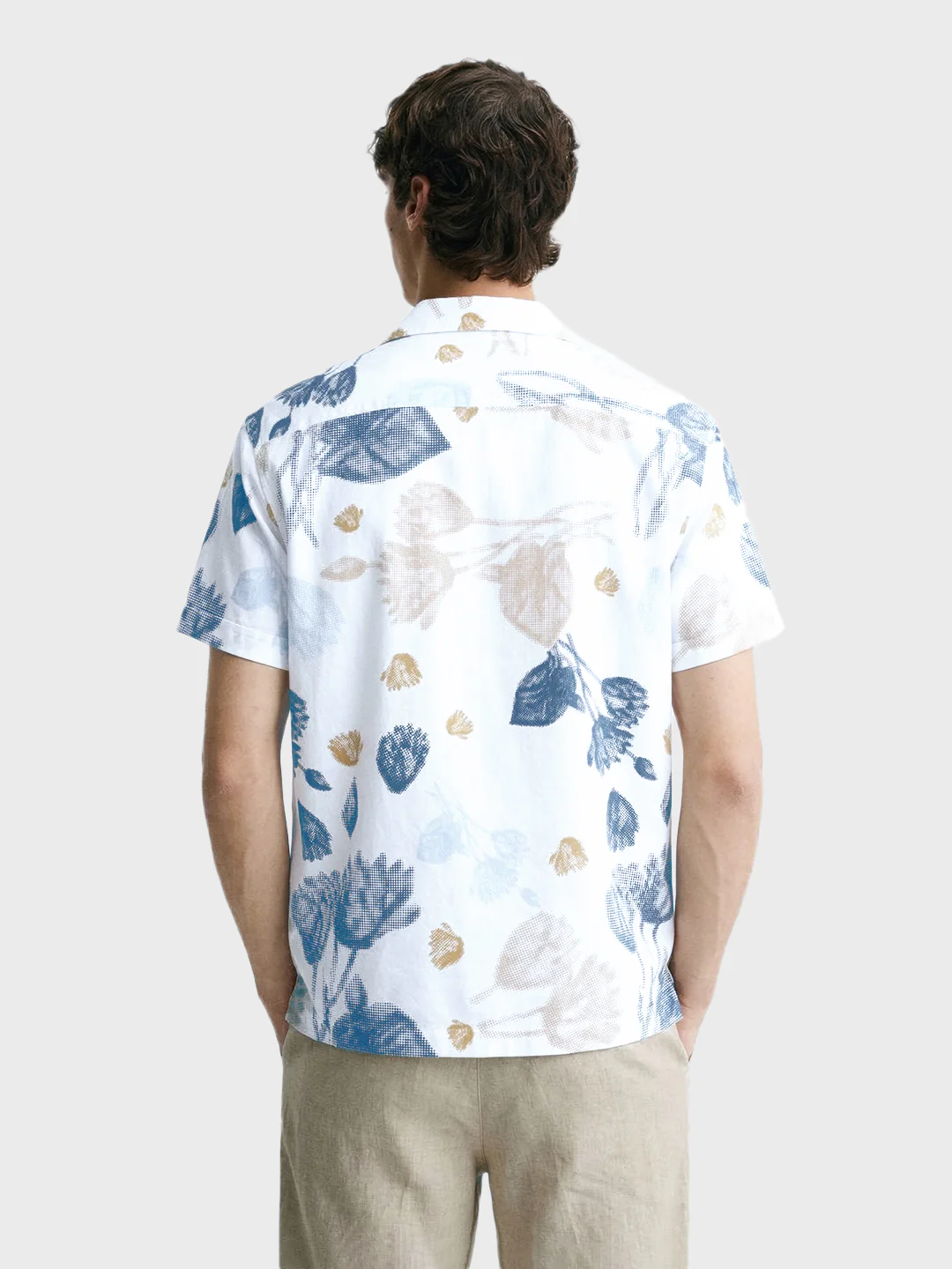 Men's White Relaxed Fit Printed Casual Shirts - Image 4