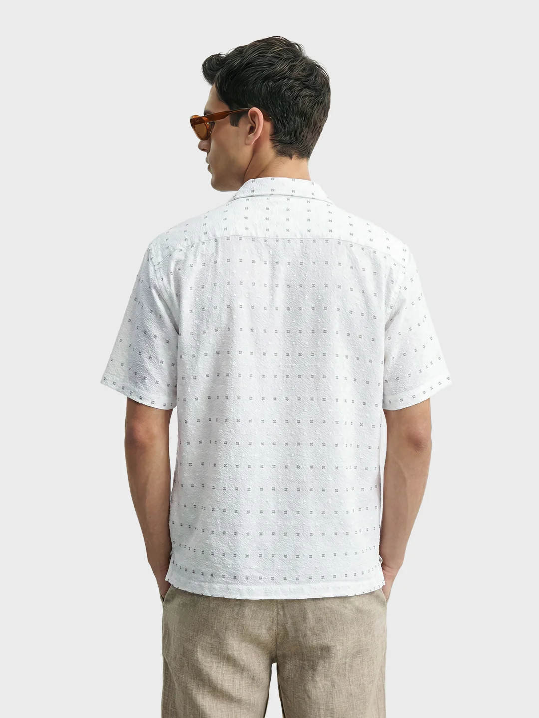 Men's White Relaxed Fit Resort Wear Textured Shirt - Image 2