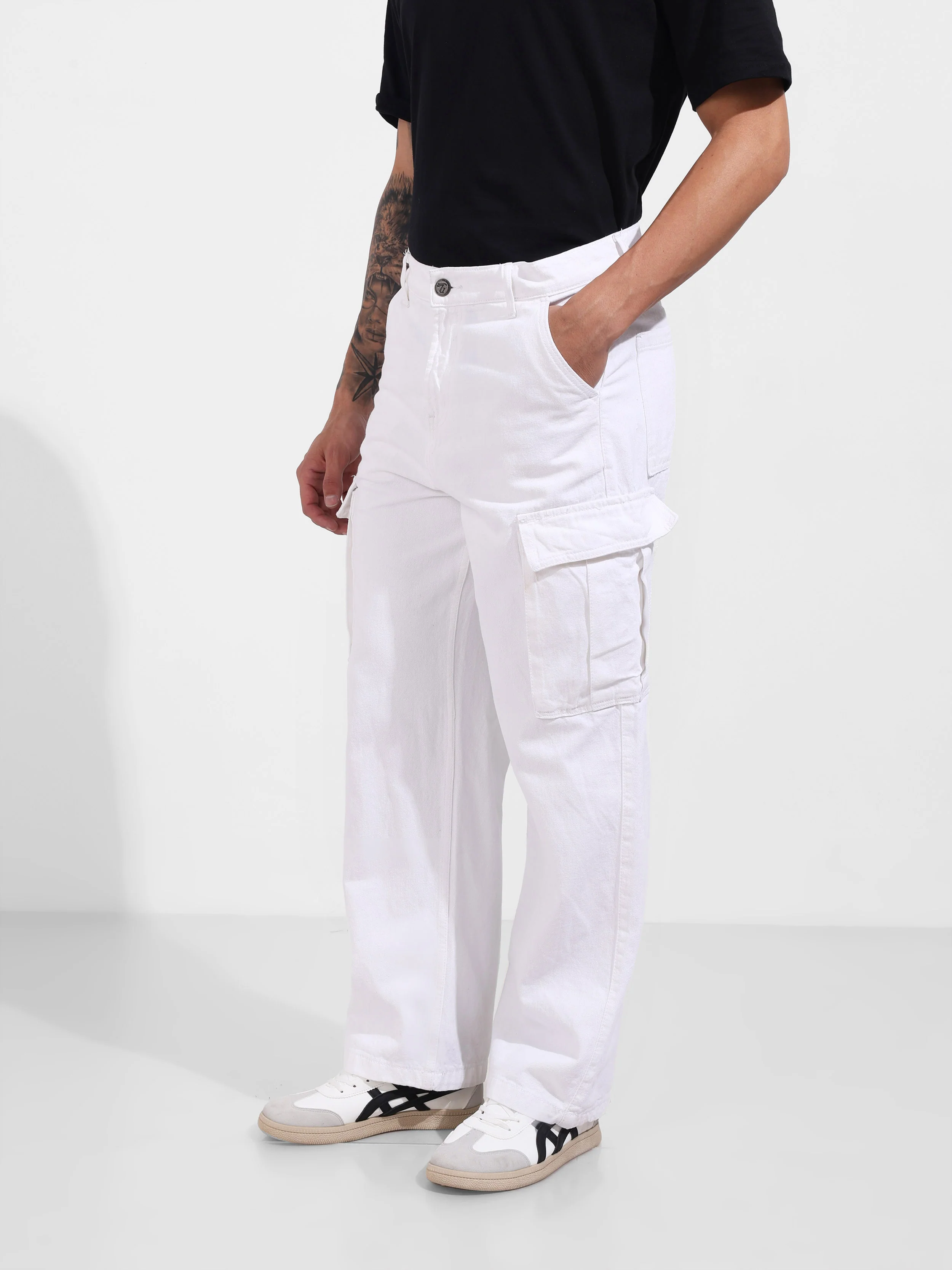 Men's White Relaxed Fit Solid Casual Jeans - Image 3