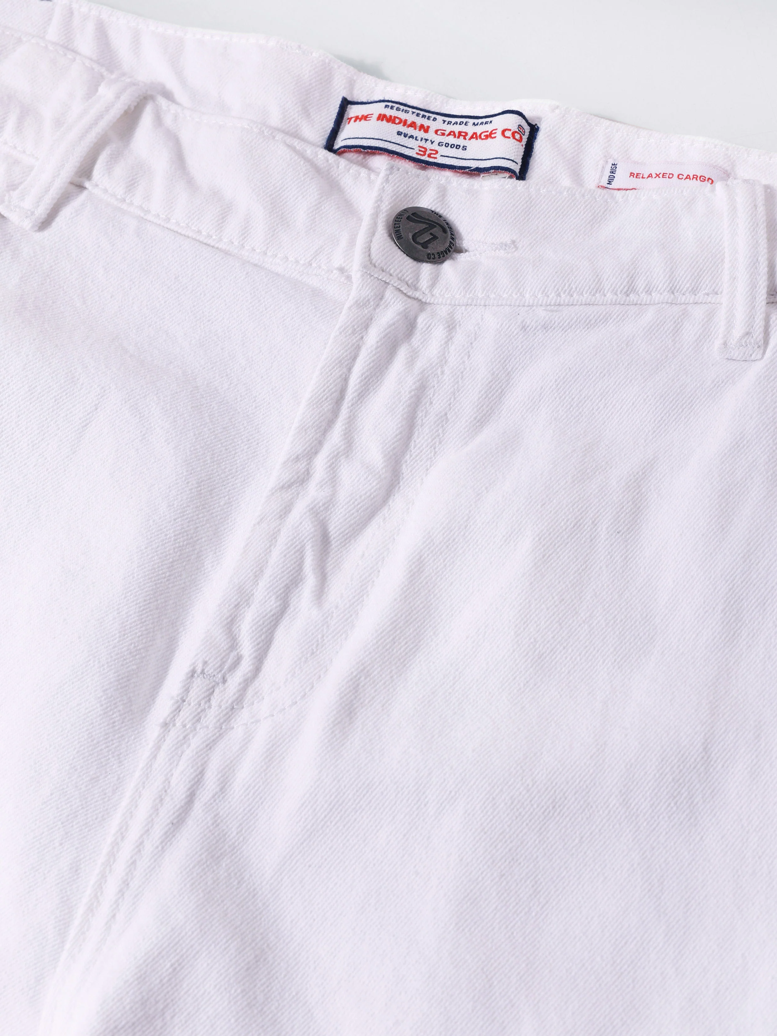 Men's White Relaxed Fit Solid Casual Jeans - Image 7