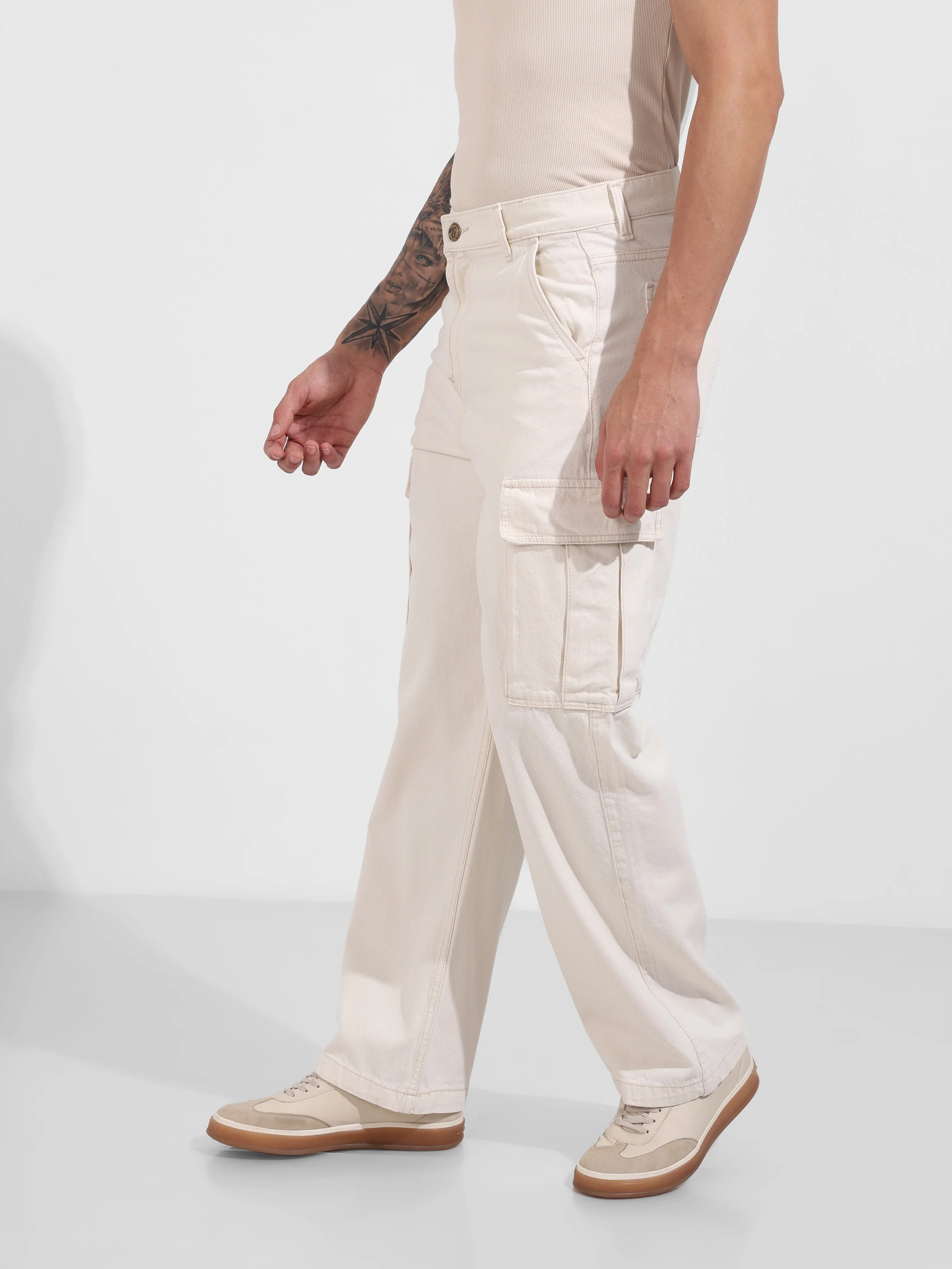 Men's White Relaxed Fit Solid Casual Jeans - Image 3