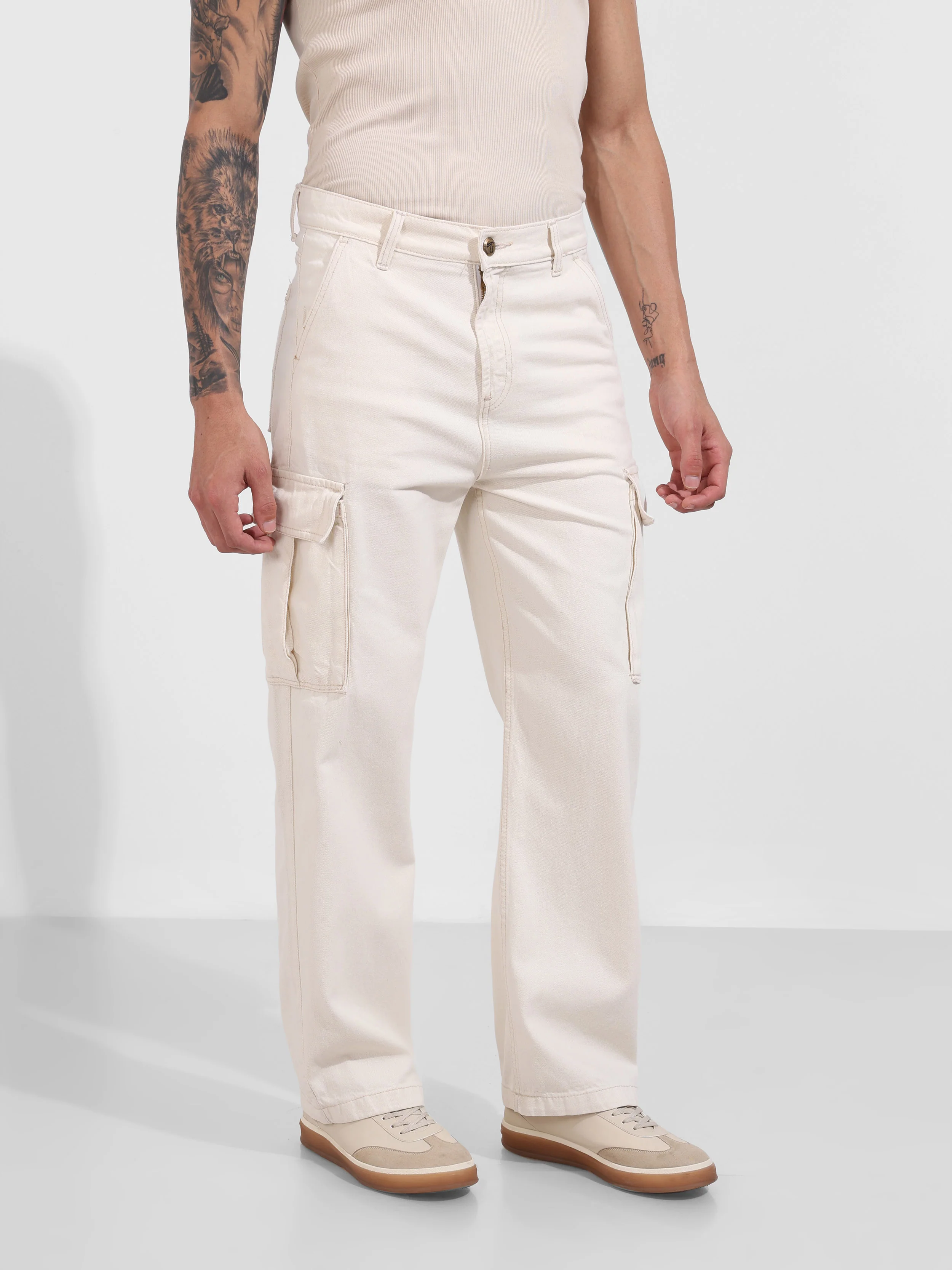 Men's White Relaxed Fit Solid Casual Jeans - Image 4