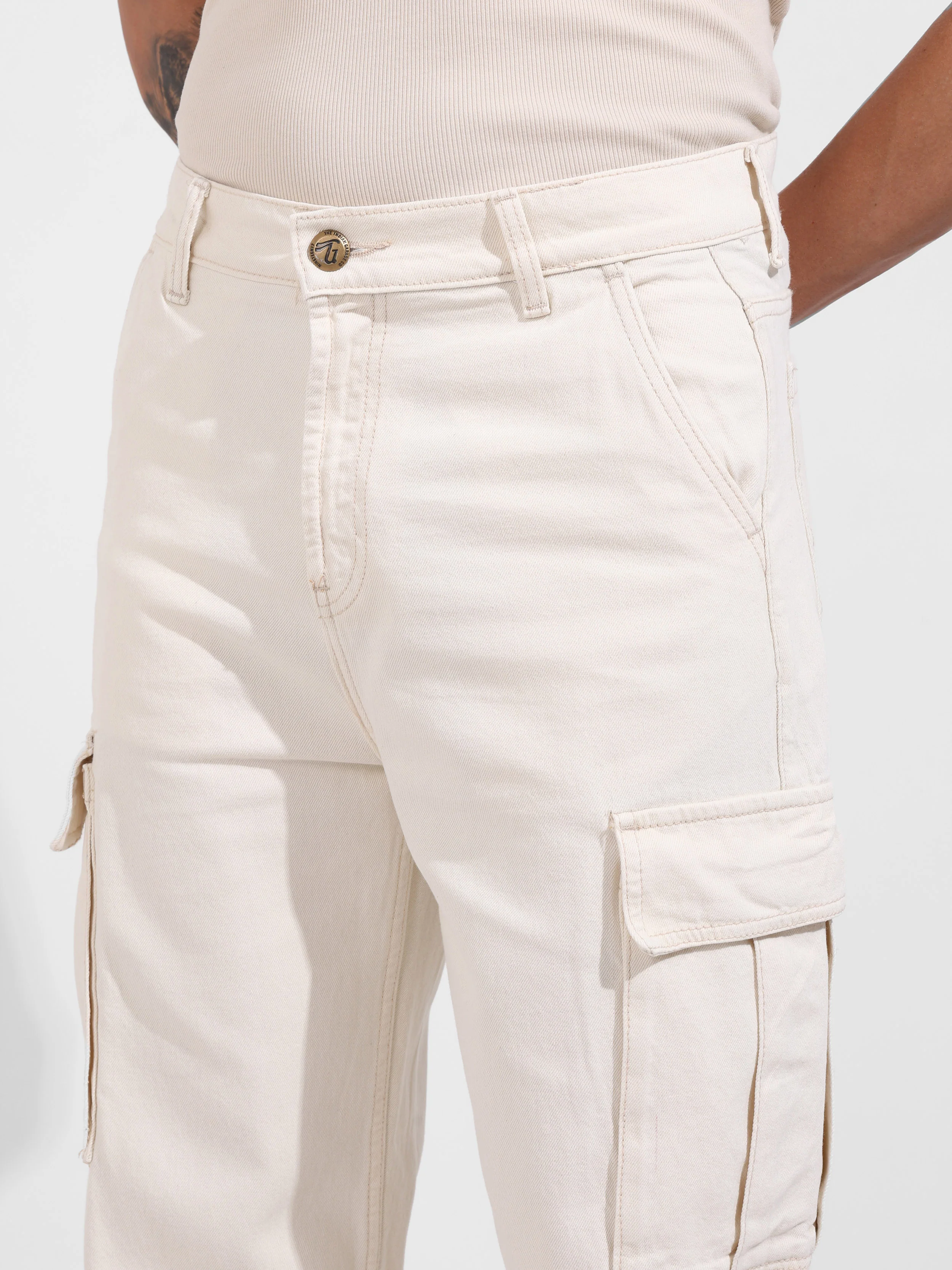 Men's White Relaxed Fit Solid Casual Jeans - Image 5