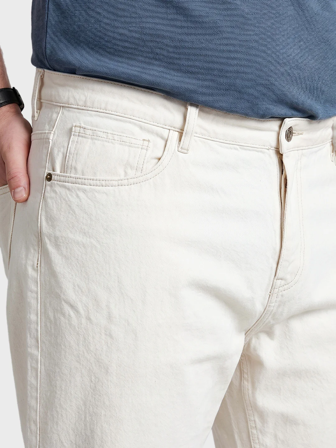 Men's White Relaxed Fit Solid Casual Jeans - Image 7