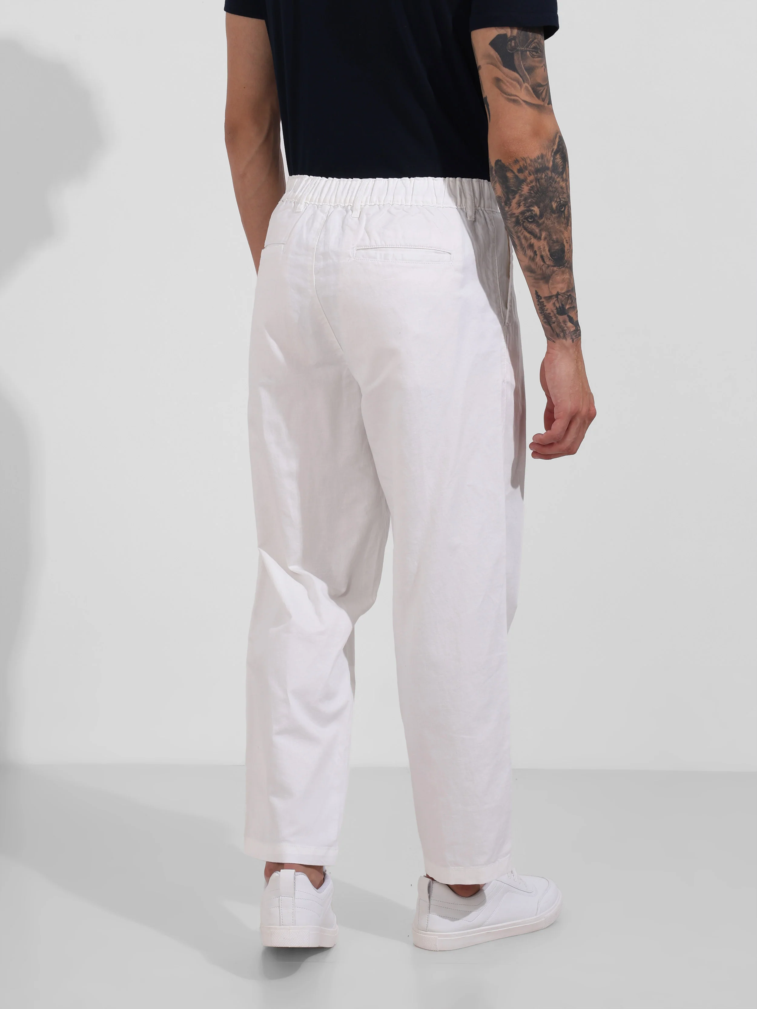 Men's White Relaxed Fit Solid Casual Trousers - Image 6
